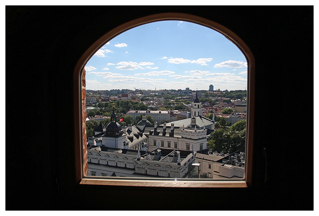 Blick aus dem Gediminas Turm auf das grossfürstliche Schloss in Vilnius