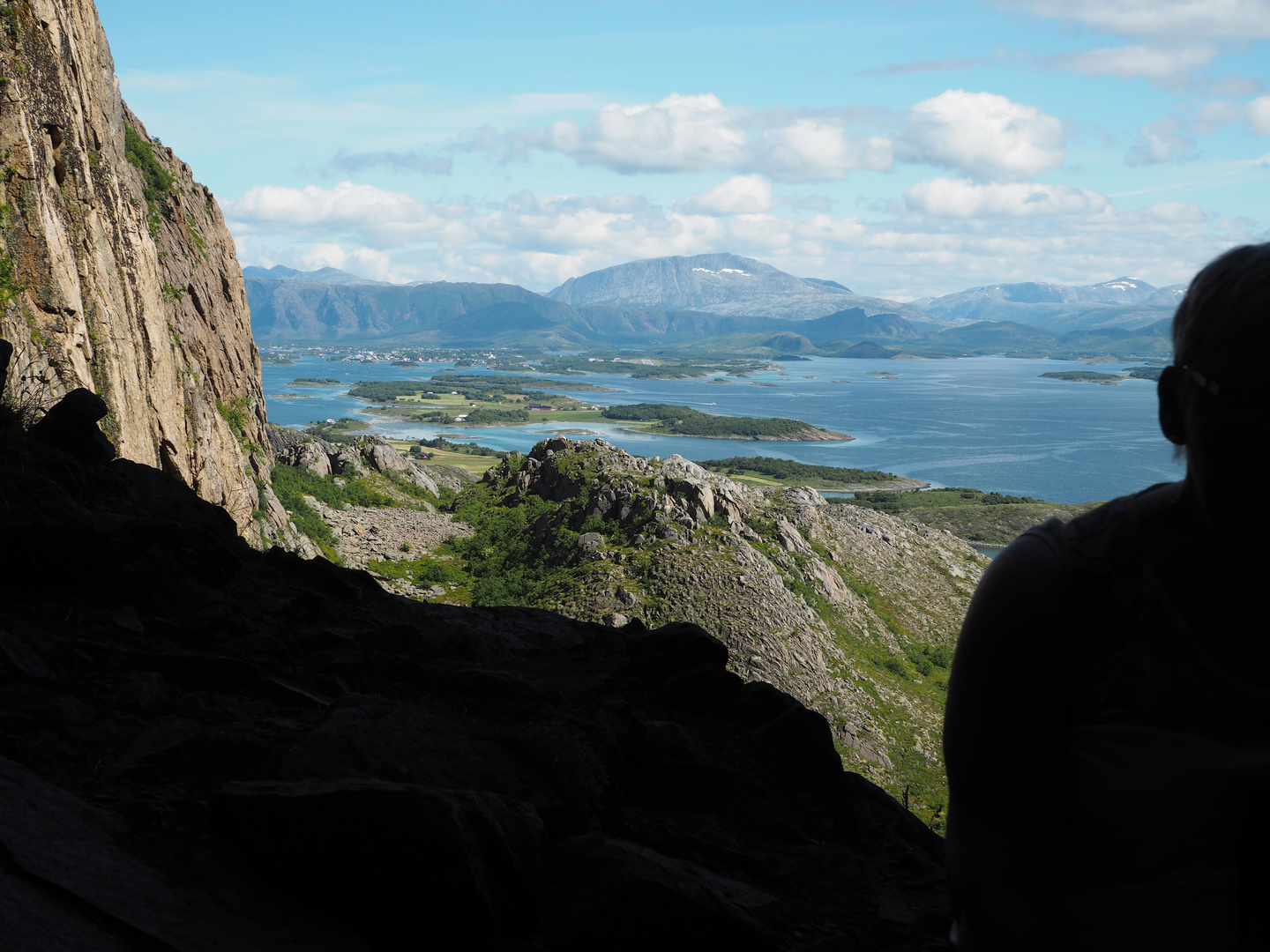 Blick aus dem Loch im Torghatten Richtung Festland