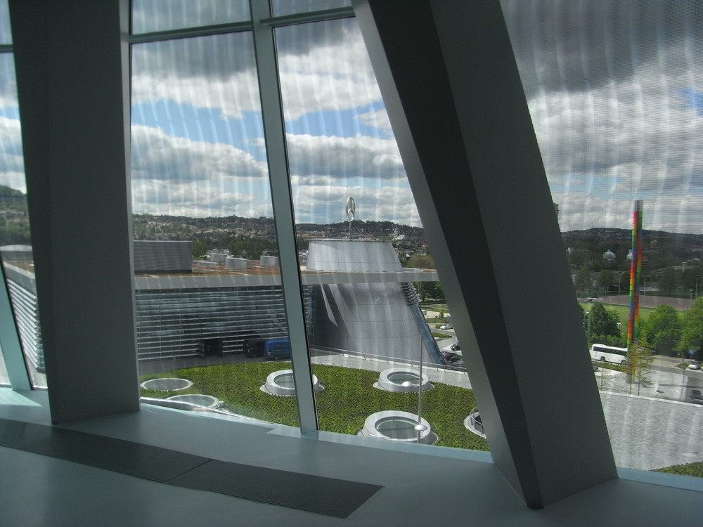 Blick aus dem Mercedes Benz Museum