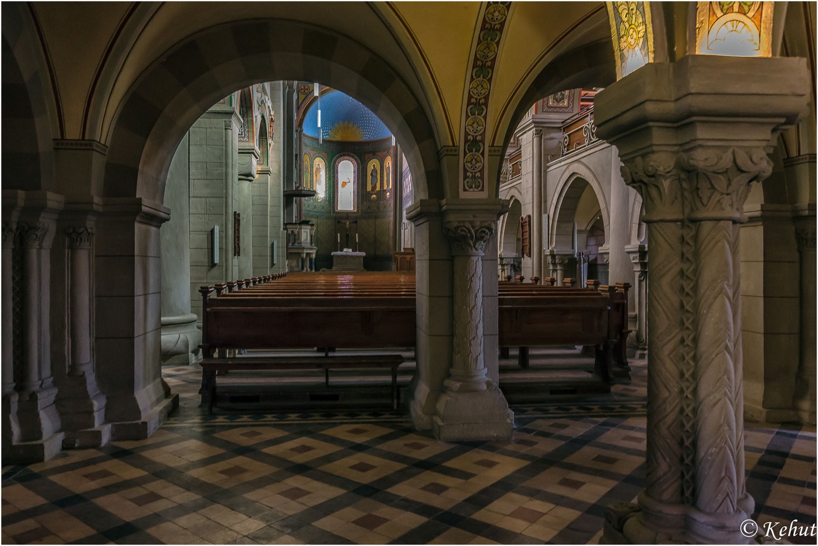 Blick aus dem Paradies Klosterkirche Hecklingen