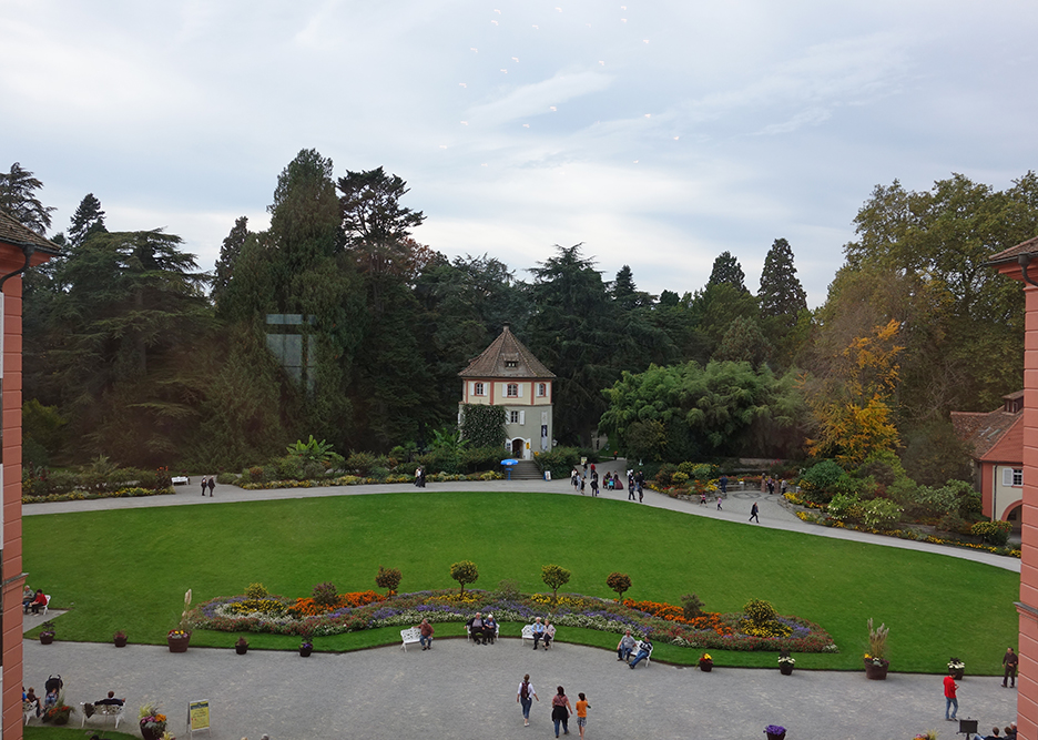 Blick aus dem Schloss auf der Mainau, Mainau im Oktober