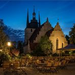 Blick aus den Kaffee-Garten auf St. Laurentius