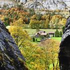 Blick aus der Höhle ins Tal