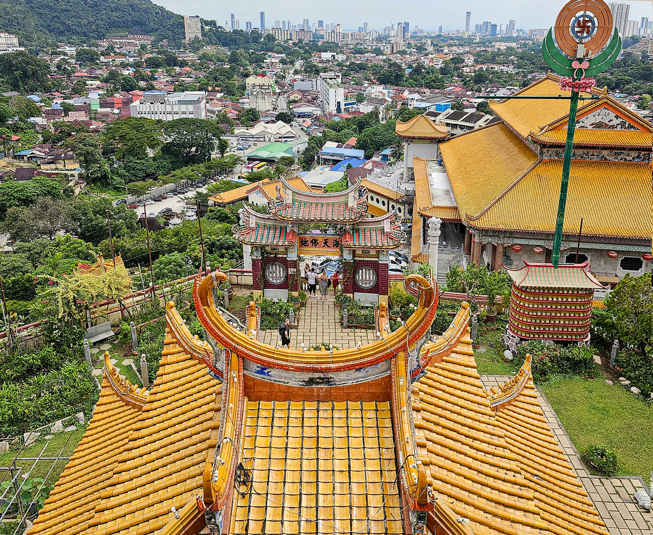Blick aus der Pagode der 10.000 Buddhas