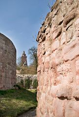 Blick aus der Unterburg zum Kyffhäuserdenkmal