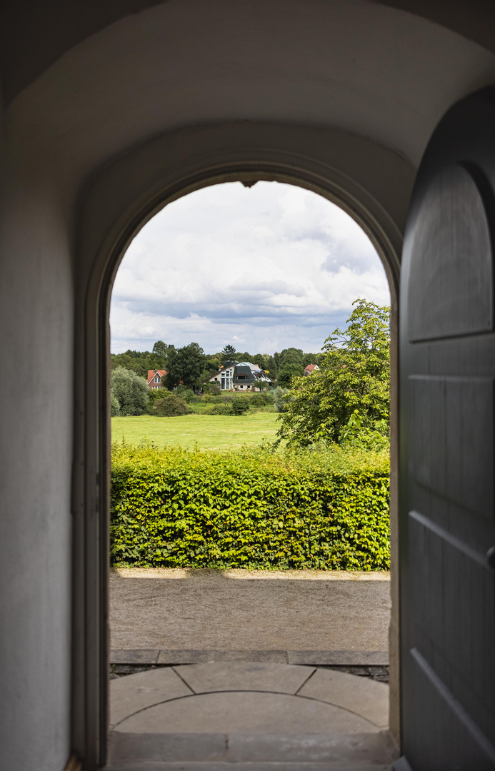 Blick aus Schloss Landestrost