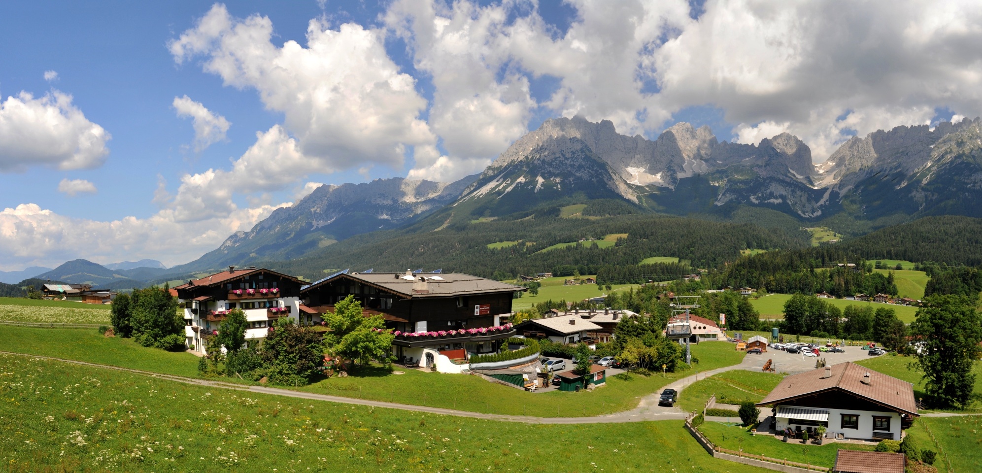 Blick bei der Talfalfahrt auf Going