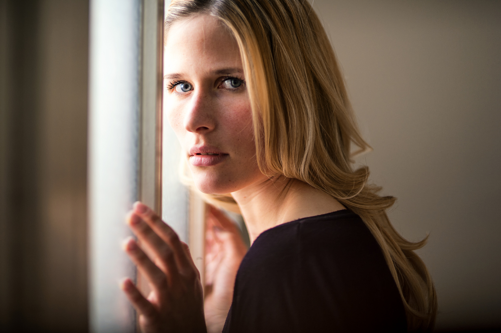 Blick. Foto & Bild fenster, indoor, portrait Bilder auf