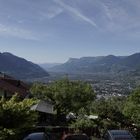 Blick dem Etschtal entlang.Dorf Tirol richtung Bozen