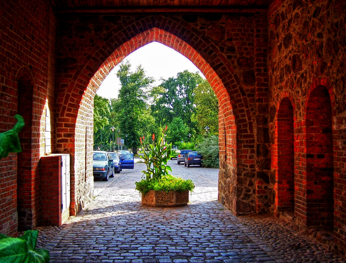 Blick durch das Berliner Tor in Templin