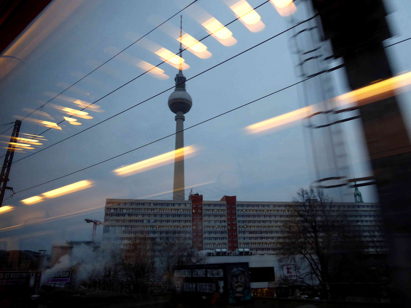 Blick durch das Zugfenster