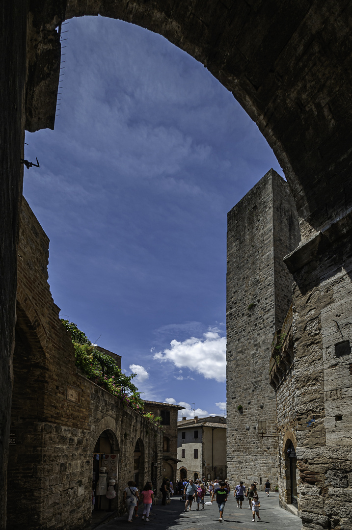 Blick durch den Arco dei Becci