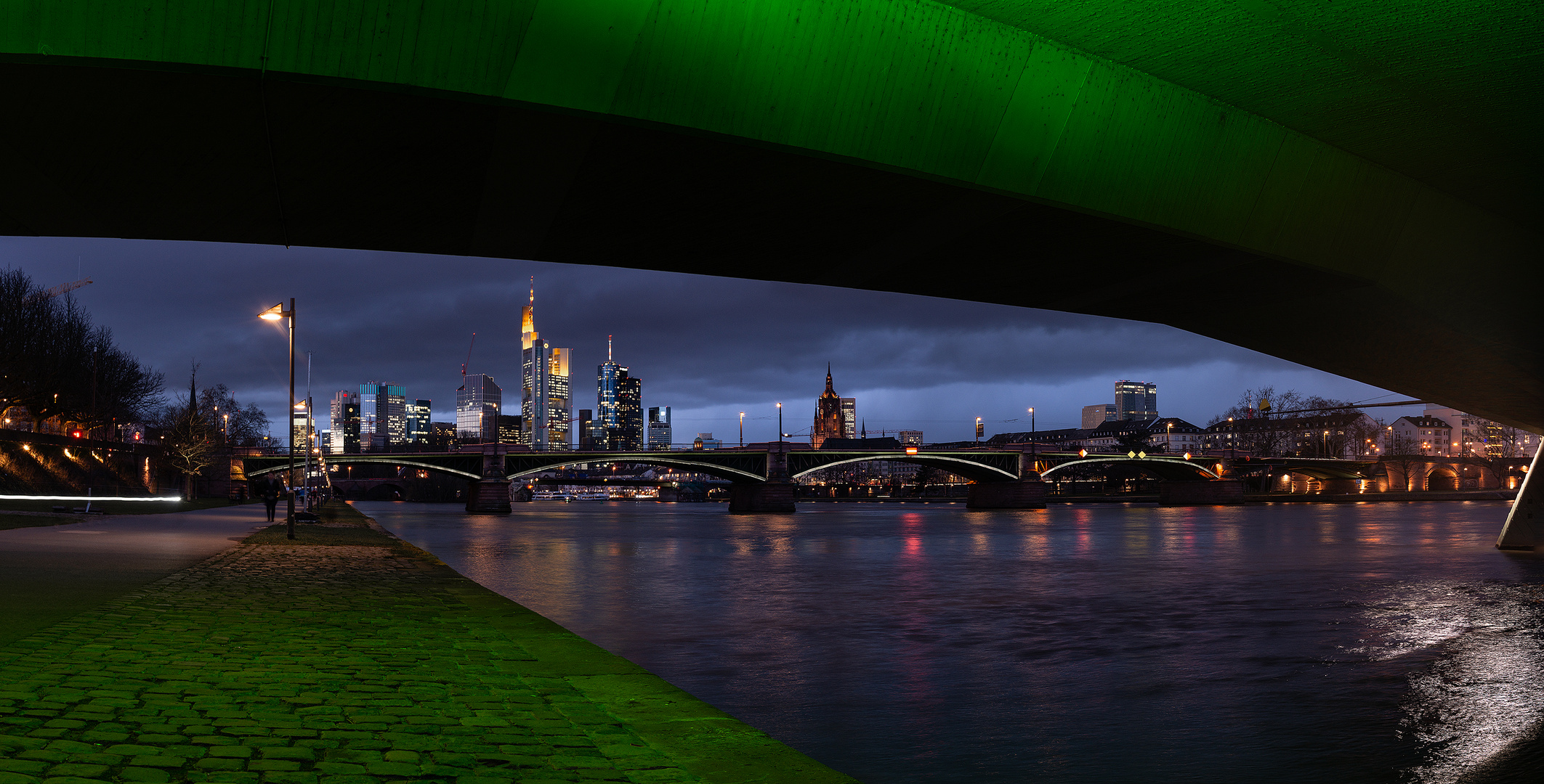 Blick durch den Bogen der Flößerbrücke