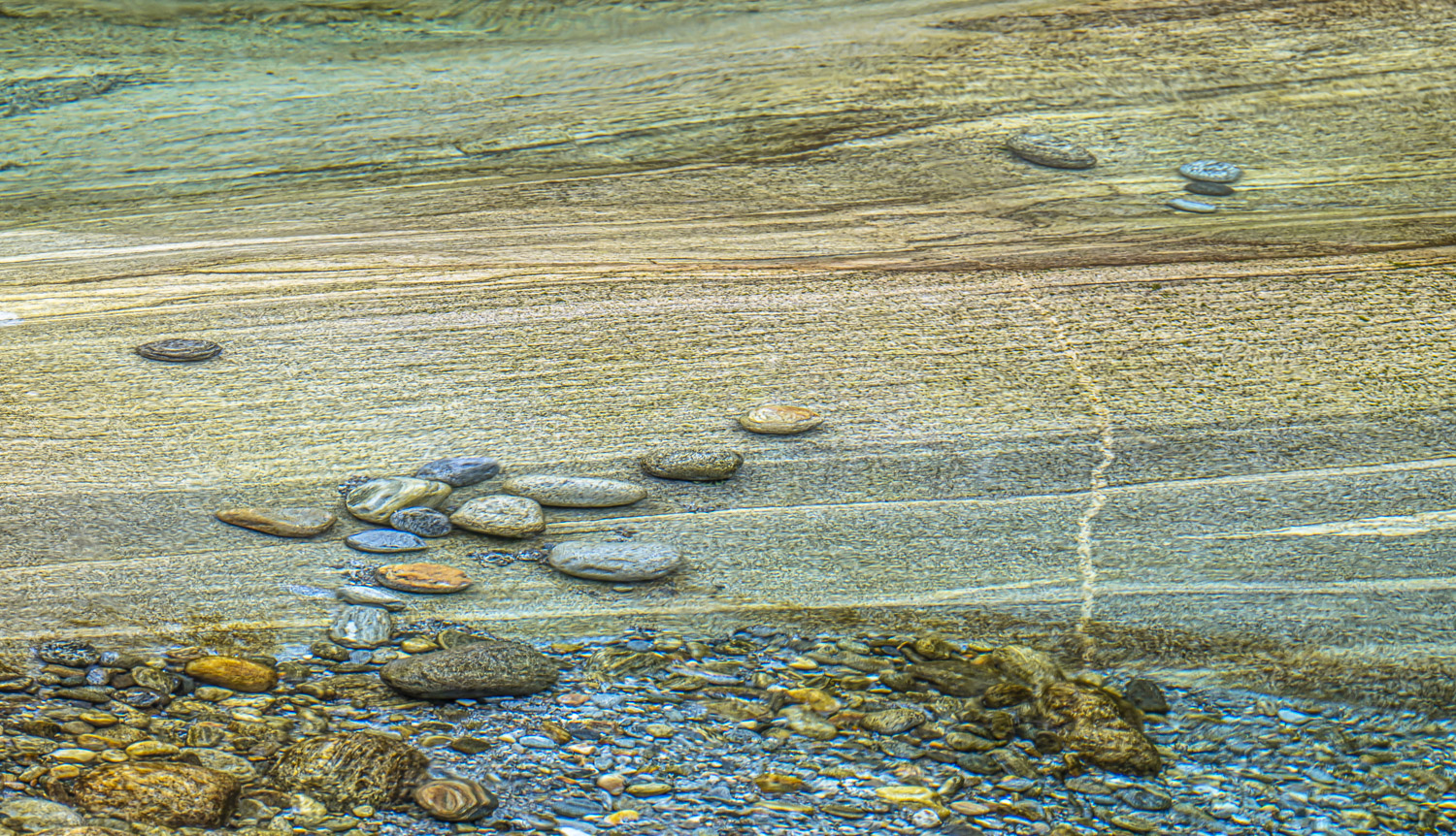 Blick durch den Wasserspiegel