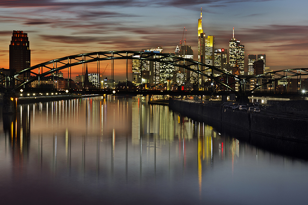 Blick durch die Brücke