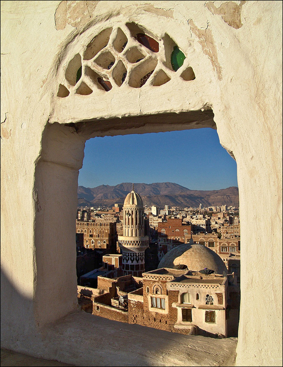 Blick durchs Dachterrassenfenster