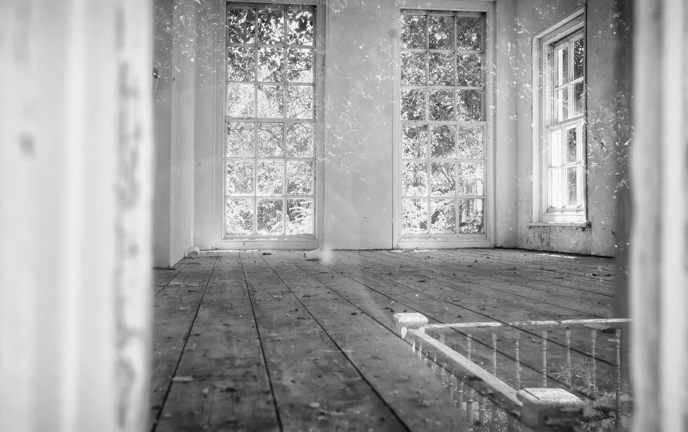 Blick durchs Fenster Foto &amp; Bild fotokunst, monochrome