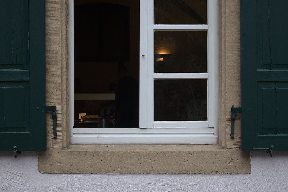 Blick durchs Fenster