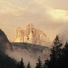 Blick durch`s Hölental auf die drei Zinnen