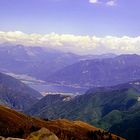 Blick durchs Valle Onsernone auf den Lago Maggiore