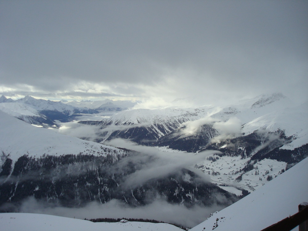 Blick hinab nach Davos