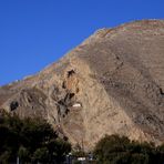 Blick hinauf zur kleinen Kapelle