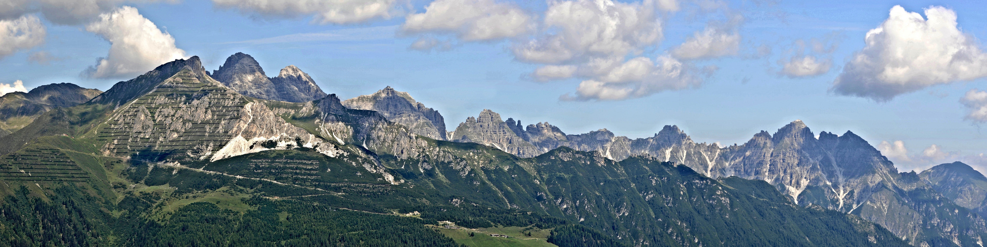 Blick hinüber zu den Kalkkögeln