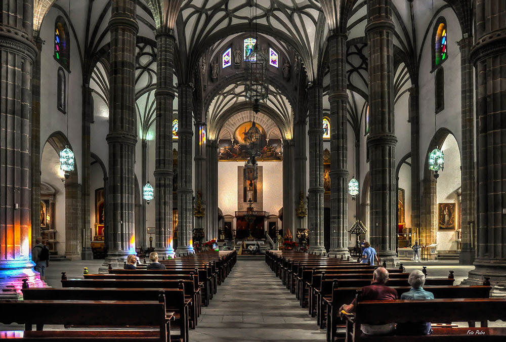 Blick in das Kirchenschiff...