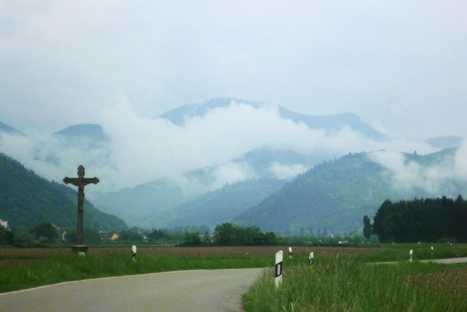 Blick in das Münstertal im Spätherbst.