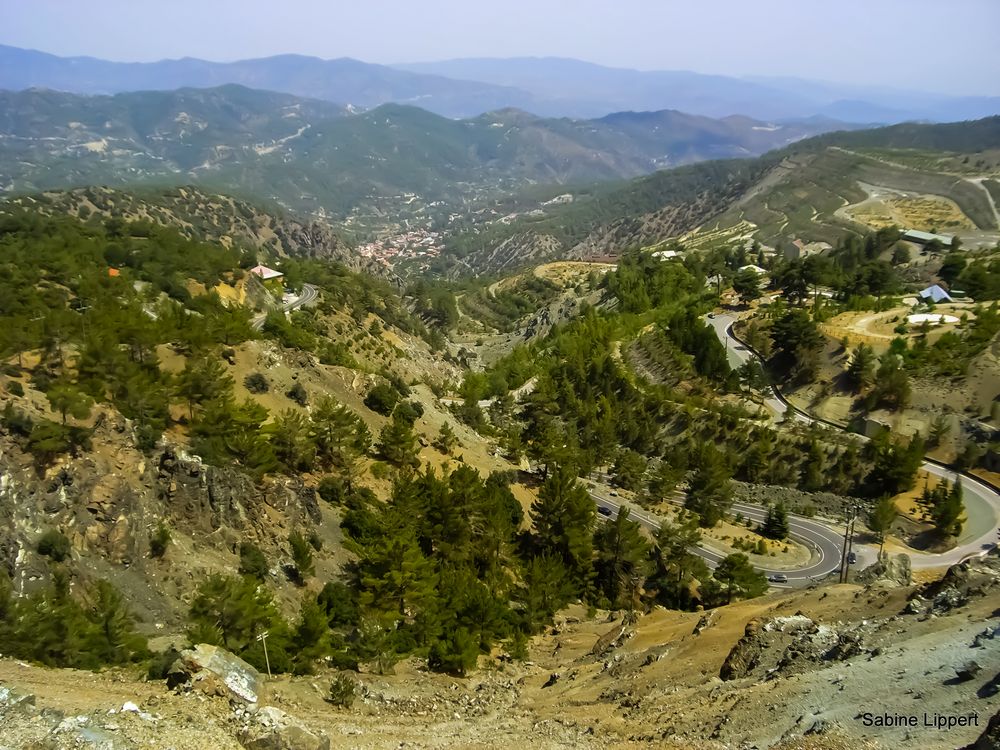 Blick in das Troodos-Gebirge auf Zypern