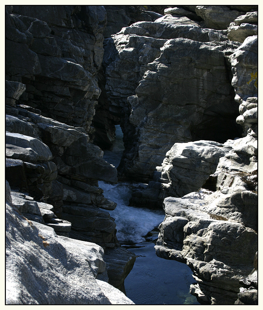 Blick in den "Canyon" der Maggia 2