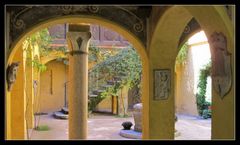 Blick in den Innenhof der Villa des Gabriele Annuzio,,,