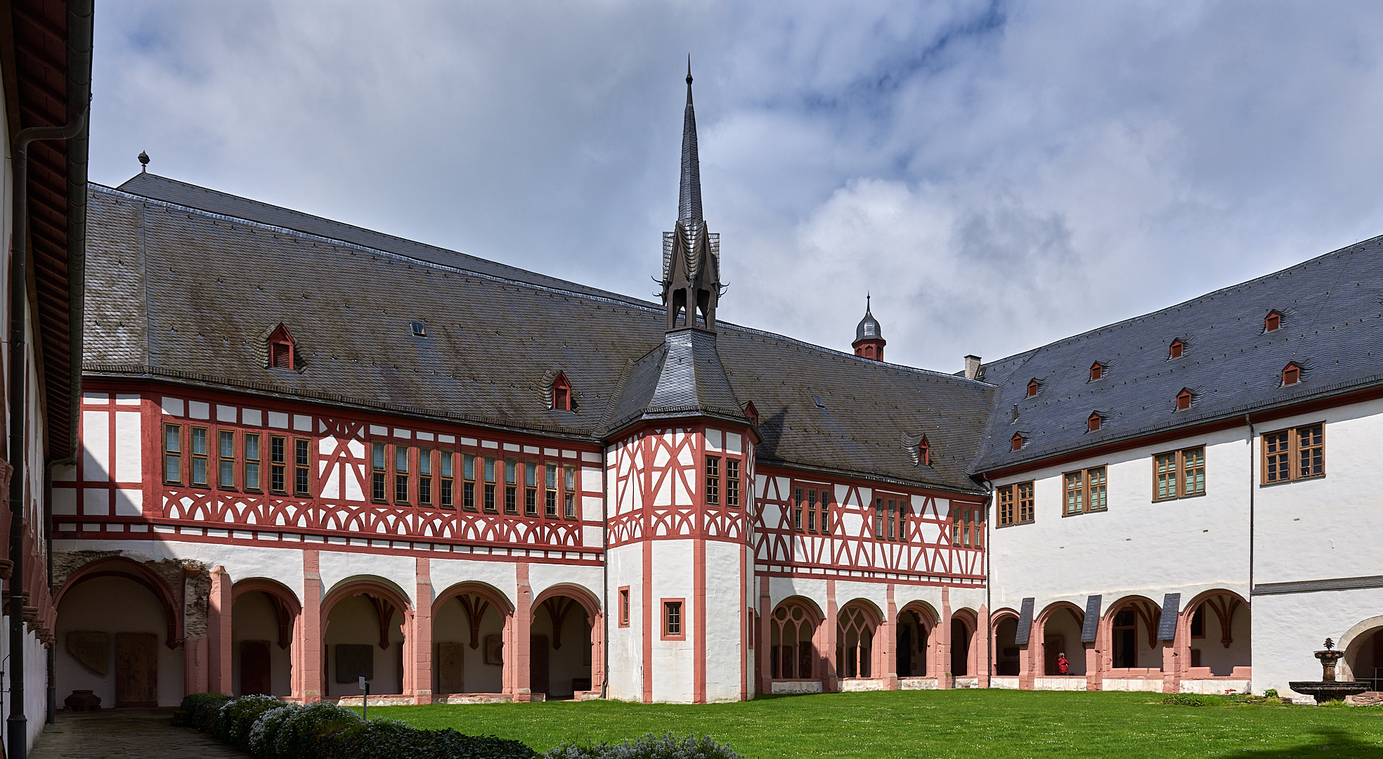 Blick in den Innenhof vom Kloster Eberbach.