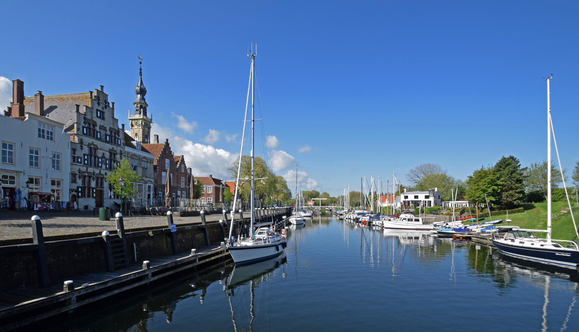 Blick in den Jachthafen von Veere