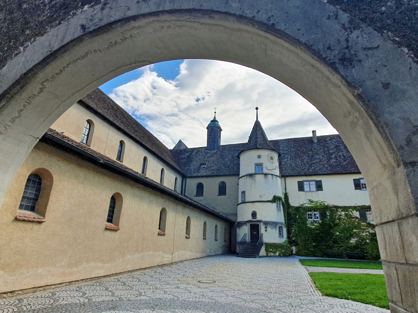 Blick in den Klosterinnenhof 