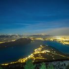 Blick in die Berge bei Nacht