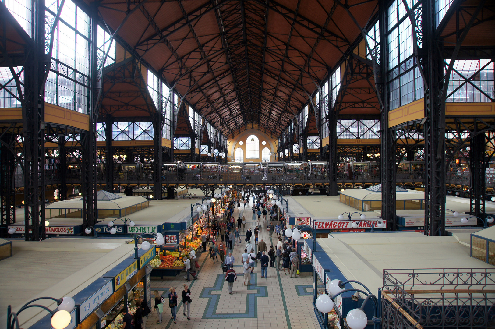 Blick in die Budapester Markthalle