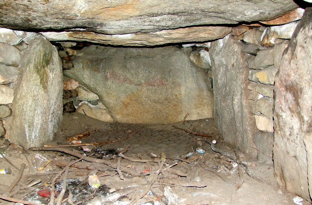 Blick in die Grabkammer Foto & Bild architektur, reportage