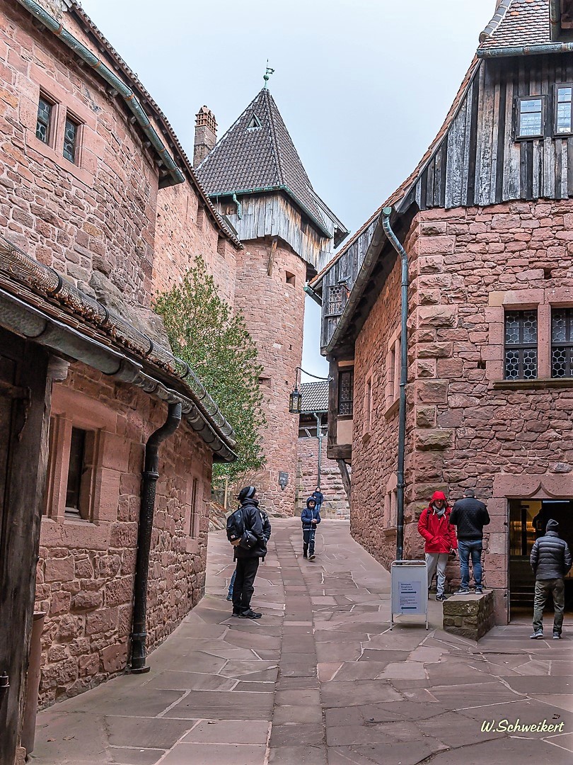 Blick in die h.koenigsbourg fr. elsass