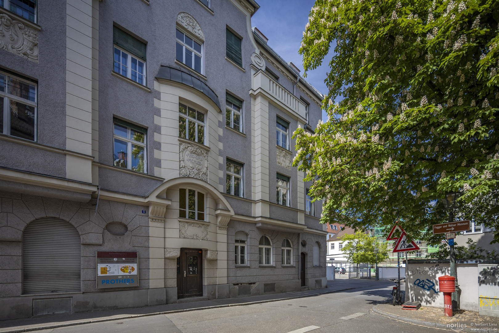 Blick in die Karmelitengasse