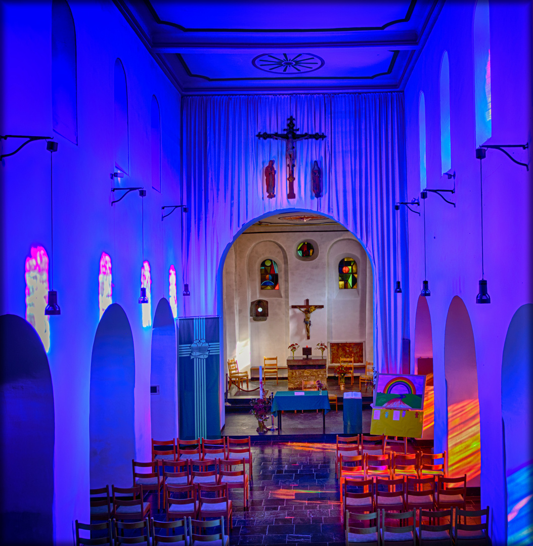 Blick in die Kirche St. Stephanus -  Vue de l'église St. Étienne 