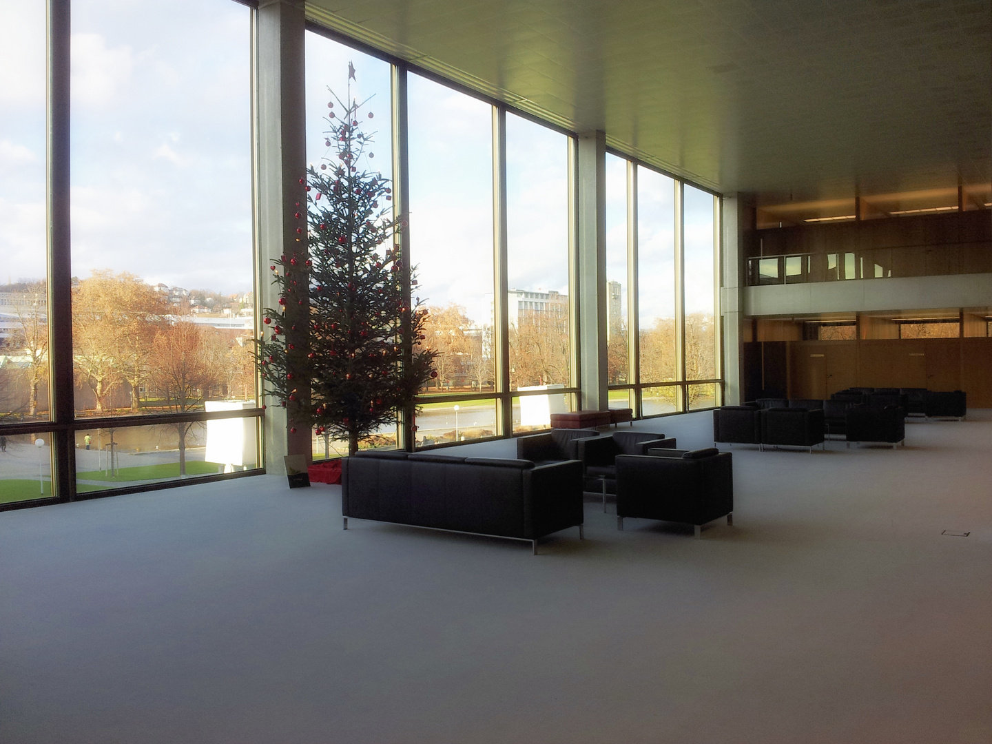 Blick in die Lobby im Landtag von Baden-Württemberg