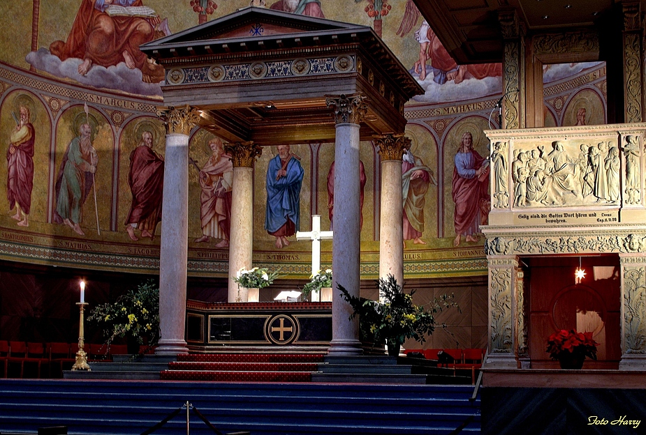 Blick in die Nikolaikirche Potsdam.