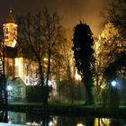 Blick in die Parkanlage Krumbach / Schwaben bei Nacht.