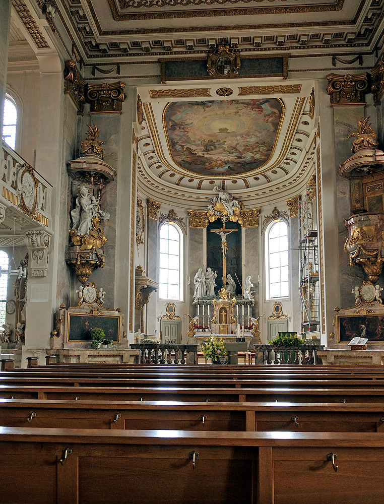 Blick in die Stiftskirche St. Cornelius u. Gyprianus in Bad Buchau 1