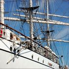 Blick in die Takelage der Gorch Fock