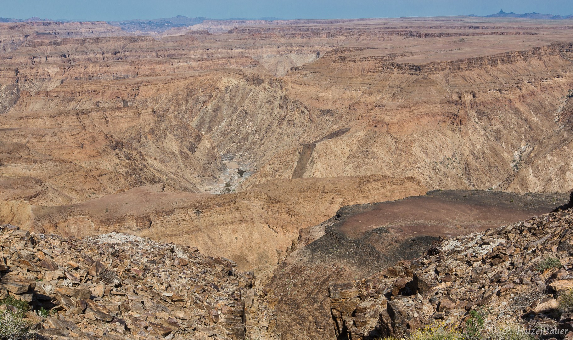 Blick in die Tiefe des Canyon