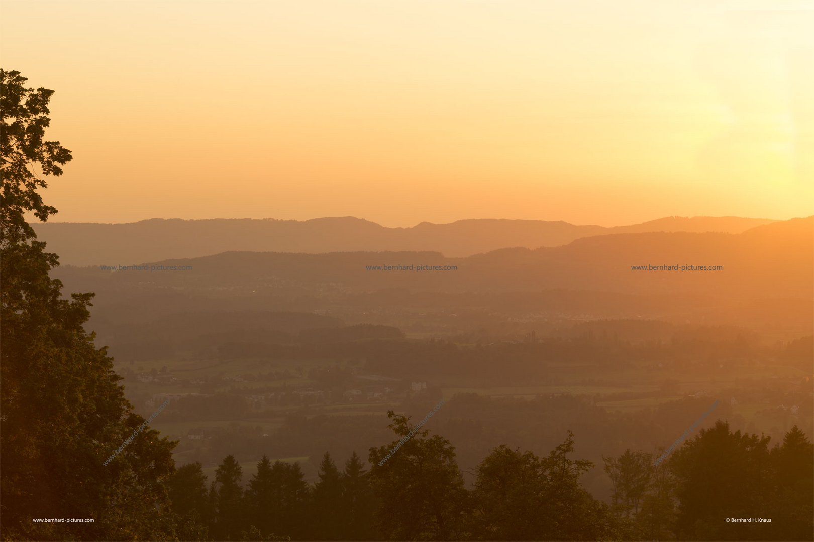 Blick in die Voralpen, vom Hasenstrick aus