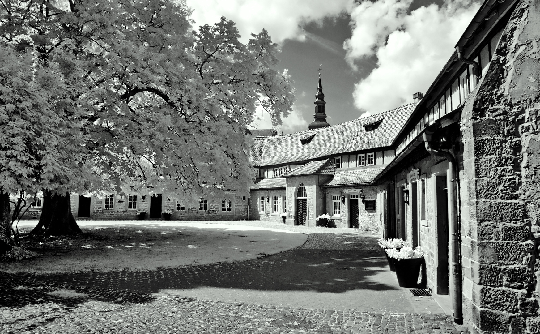 Blick in die Vorburg des Schlosses in Büdingen