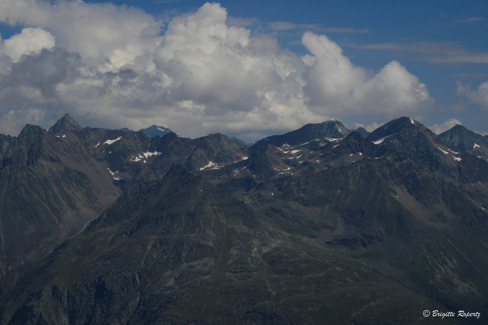 Blick in die Weite der Berge II